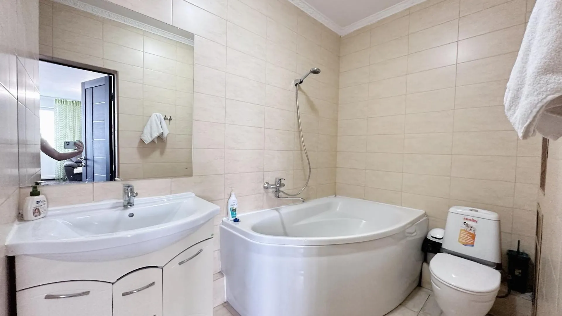 Apartment Аппартаменты В Жк Лазурный Квартал Nur-Sultan